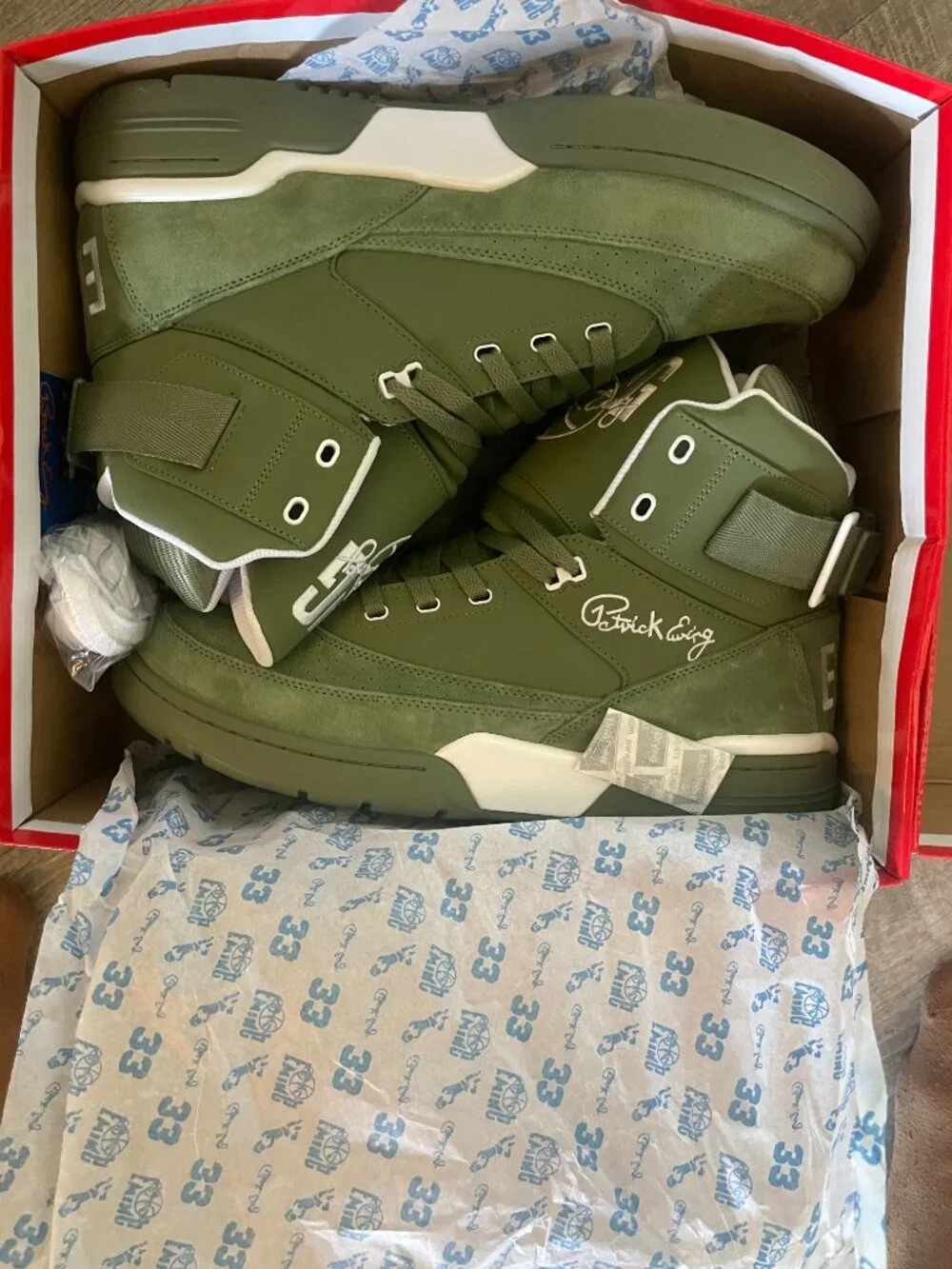 33 HI OG Basketball Shoes in Loden Green/White